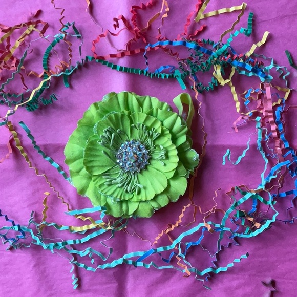 💚 TIEKS GREEN FLOWER 💚 NWOT 💚 - Picture 10 of 16